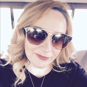 Meet your Posher, Vicki